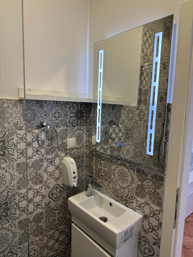 Nice 5 Apartments Сараево Экстерьер фото