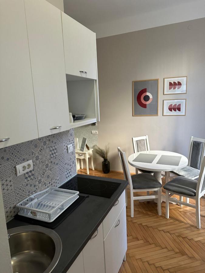 Nice 5 Apartments Сараево Экстерьер фото