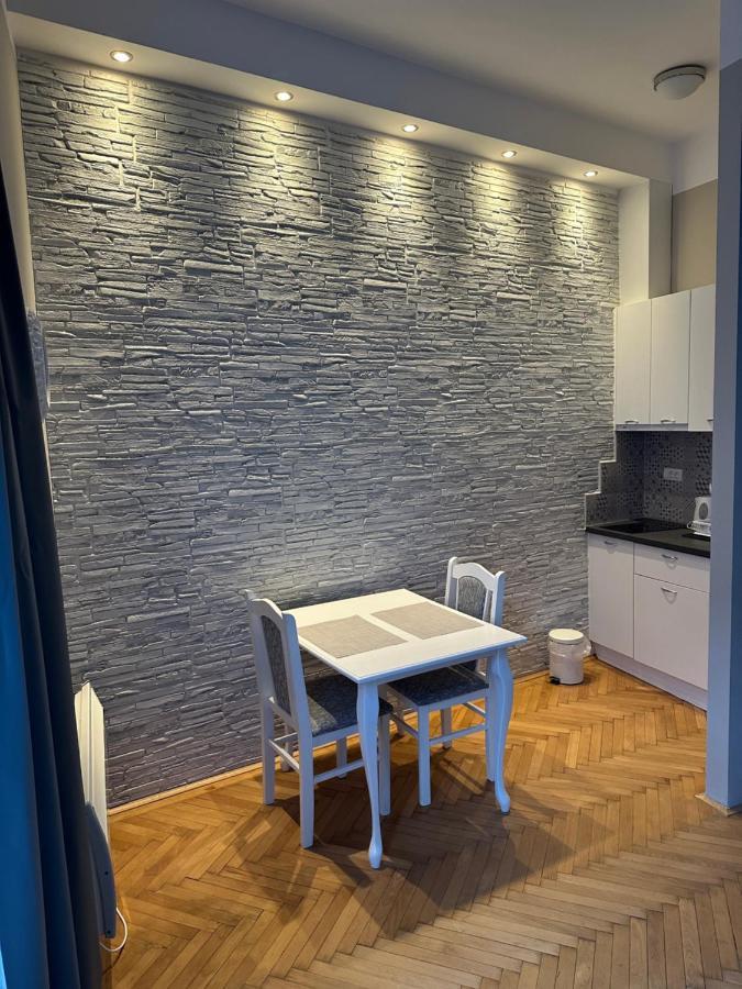 Nice 5 Apartments Сараево Экстерьер фото